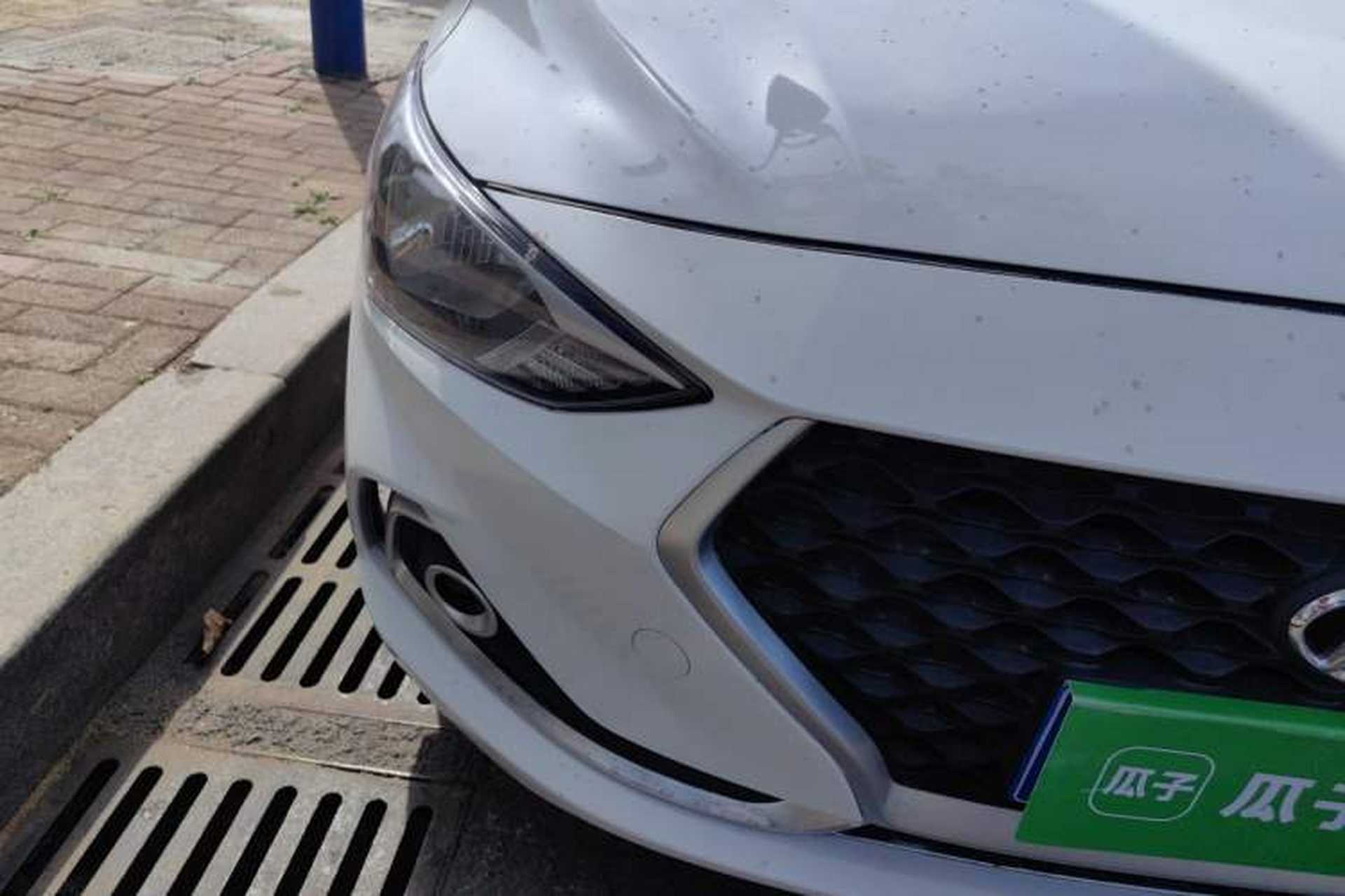 Used Hyundai Celesta 2017 1.6L Automatic Enjoyment Version GLS Right Front Headlight