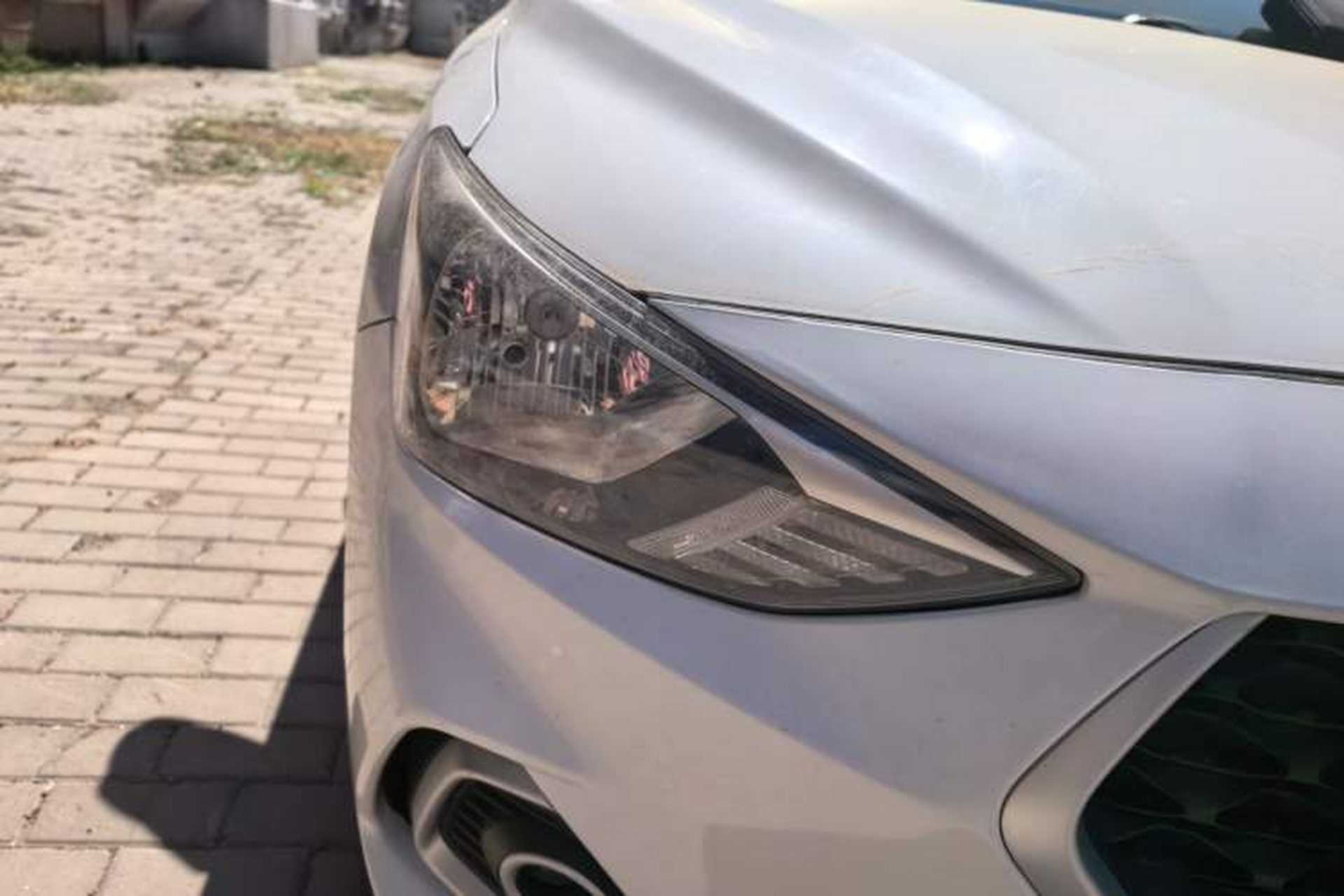 Used Hyundai Celesta 2017 1.6L Manual GL Delight Edition Right Front Headlight