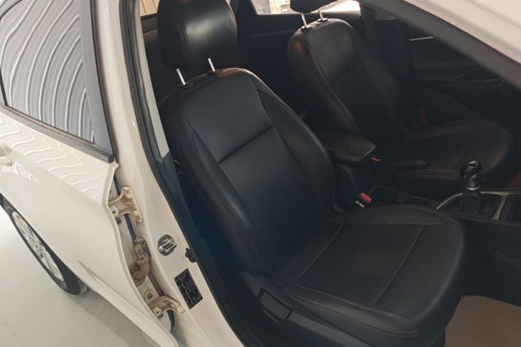 Used Hyundai Celesta 2017 1.6L Manual GL Delight Edition Right Front Seat