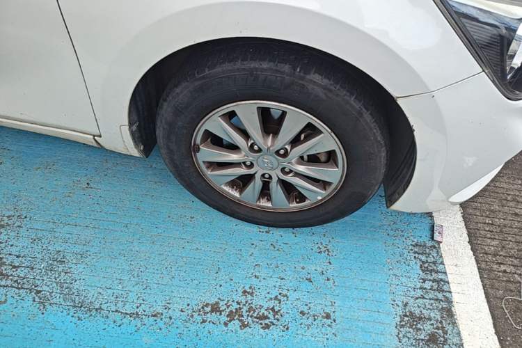Used Hyundai Celesta 2017 1.6L Automatic Enjoyment Version GLS Right Front Wheel Hub