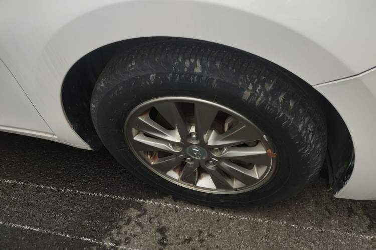 Used Hyundai Celesta 2017 1.6L Automatic Enjoyment Version GLS Right Front Wheel Hub