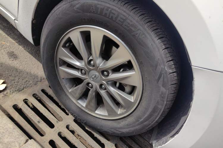 Used Hyundai Celesta 2017 1.6L Automatic Enjoyment Version GLS Right Front Wheel Hub