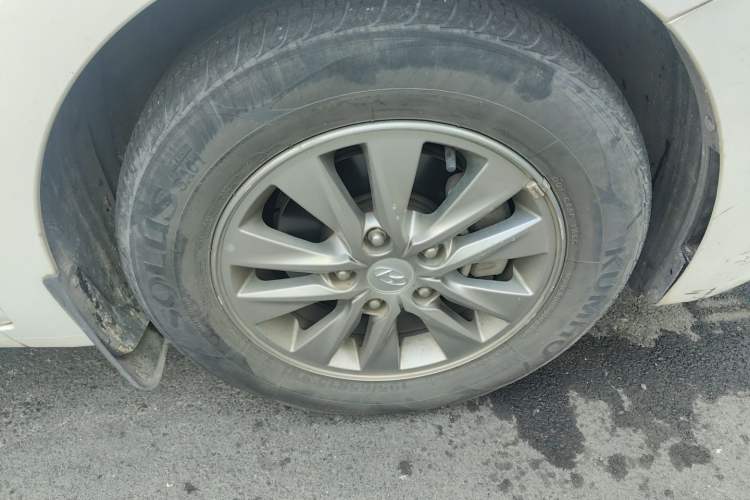Used Hyundai Celesta 2017 1.6L Manual Enjoyment Edition GLS Right Front Wheel Hub