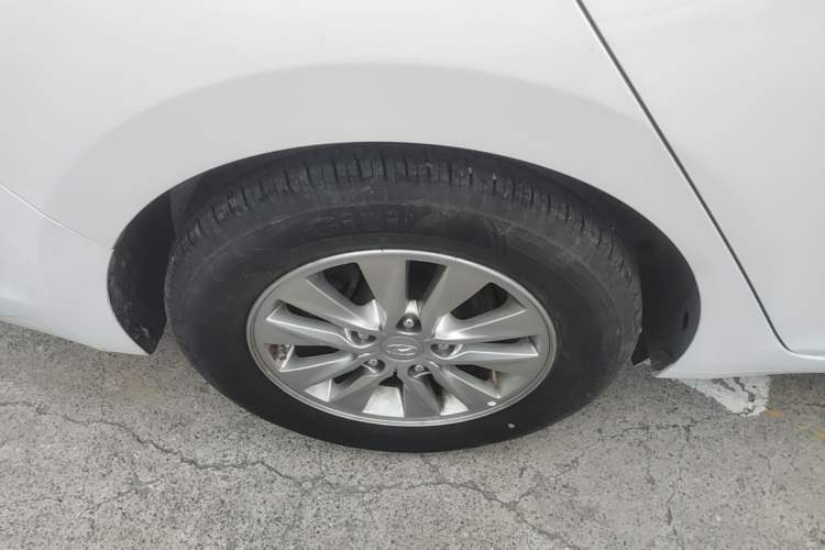 Used Hyundai Celesta 2017 1.6L Manual Enjoyment Edition GLS Right Rear Wheel Hub