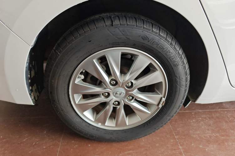 Used Hyundai Celesta 2017 1.6L Manual Enjoyment Edition GLS Right Rear Wheel Hub