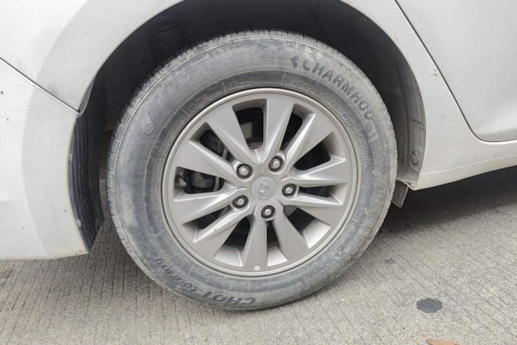 Used Hyundai Celesta 2017 1.6L Automatic Enjoyment Version GLS Right Rear Wheel Hub