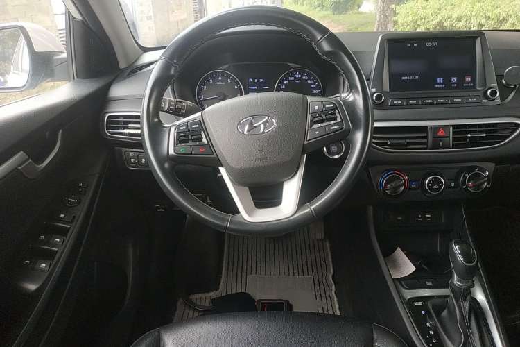 Used Hyundai Celesta 2017 1.6L Automatic Yueshin Edition DLX Steering Wheel