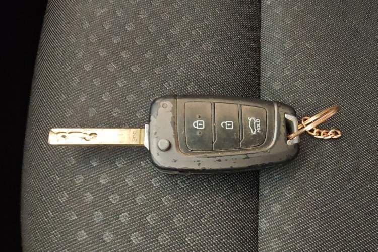 Used Hyundai Celesta 2017 1.6L Manual Enjoyment Edition GLS Vehicle Key
