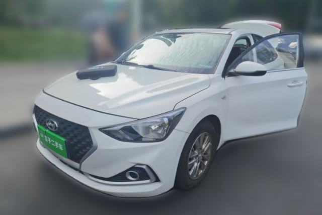 Used Hyundai Celesta 2017 1.6L Automatic Enjoyment Version GLS