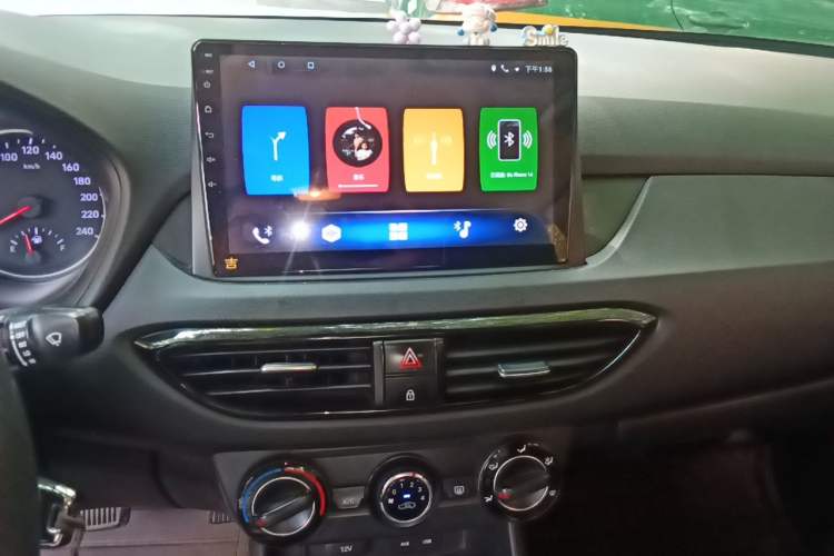 Used Hyundai Celesta 2018 1.6L Automatic GL Enjoyment Version China V Standard Audio And AC Panel