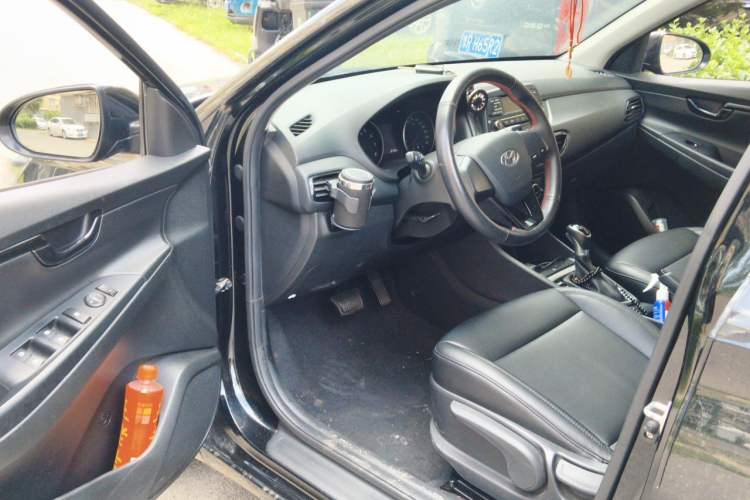 Used Hyundai Celesta 2018 1.6L Automatic GL Enjoyment Edition China VI compliant Driver Seat