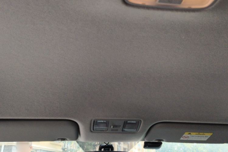 Used Hyundai Celesta 2018 1.6L Automatic GL Enjoyment Edition China VI compliant Headliner