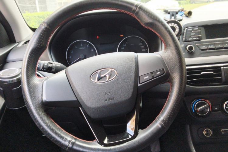 Used Hyundai Celesta 2018 1.6L Automatic GL Enjoyment Edition China VI compliant Steering Wheel