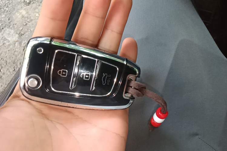 Used Hyundai Celesta 2018 1.6L Automatic GL Enjoyment Version China V Standard Vehicle Key