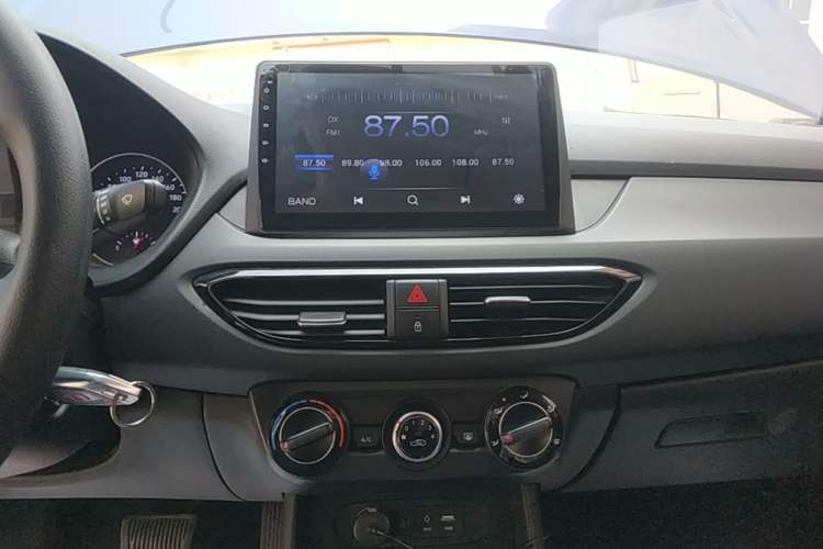 Used Hyundai Celesta 2018 1.6L Automatic GL Enjoyment Edition China VI compliant Audio And AC Panel