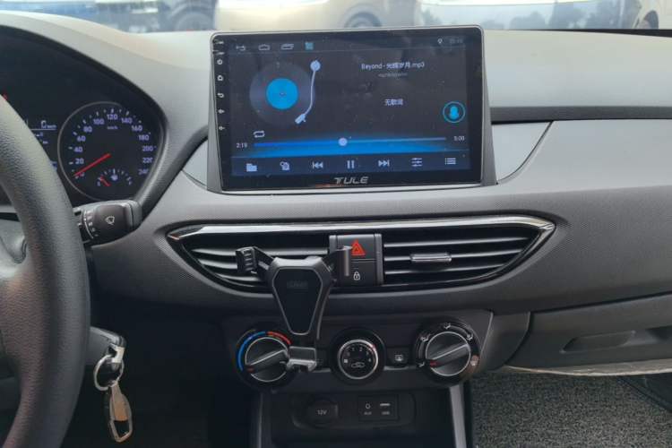 Used Hyundai Celesta 2018 1.6L Automatic GL Enjoyment Edition China VI compliant Audio And AC Panel