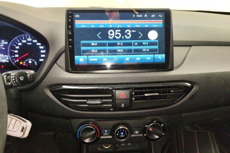 Used Hyundai Celesta 2018 1.6L Automatic GL Enjoyment Edition China VI compliant Audio And AC Panel