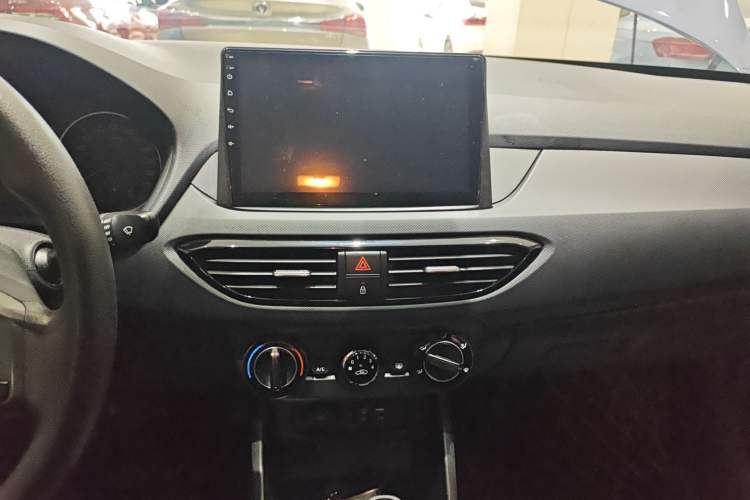 Used Hyundai Celesta 2018 1.6L Automatic GL Enjoyment Version China V Standard Audio And AC Panel