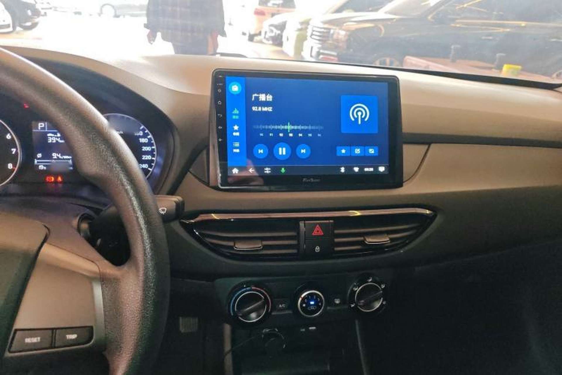 Used Hyundai Celesta 2018 1.6L Automatic GL Enjoyment Edition China VI compliant Audio And AC Panel