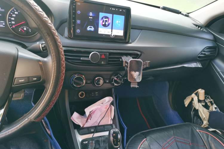 Used Hyundai Celesta 2018 1.6L Automatic GL Enjoyment Edition China VI compliant Audio And AC Panel