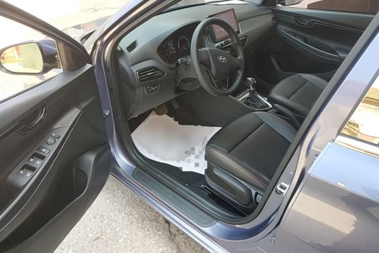 Used Hyundai Celesta 2018 1.6L Automatic GL Enjoyment Edition China VI compliant Driver Seat