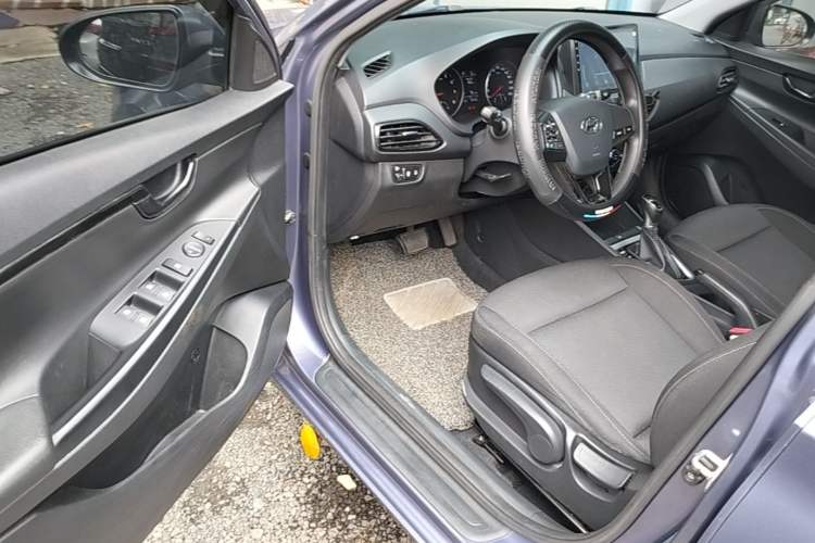 Used Hyundai Celesta 2018 1.6L Automatic GL Enjoyment Edition China VI compliant Driver Seat