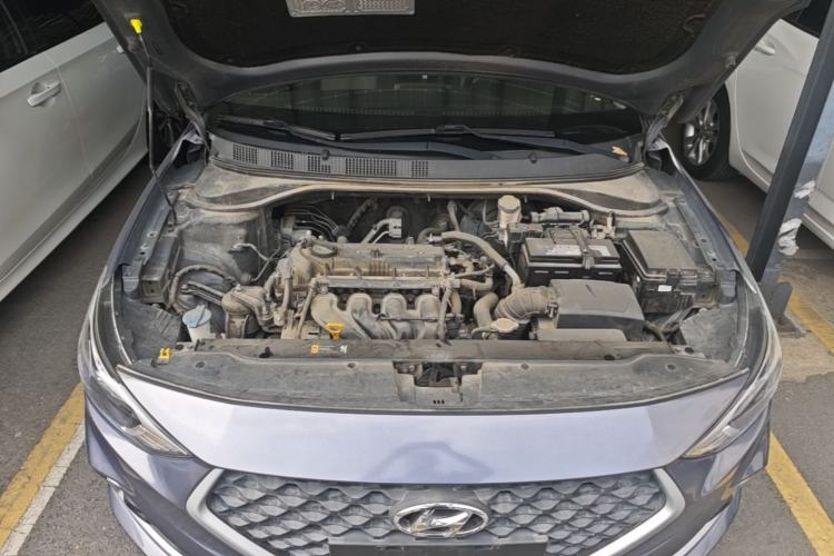 Used Hyundai Celesta 2018 1.6L Automatic GL Enjoyment Edition China VI compliant Engine Bay
