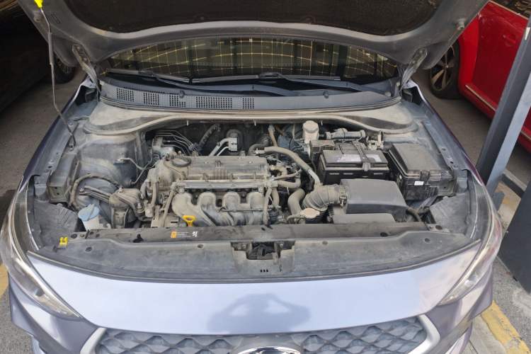 Used Hyundai Celesta 2018 1.6L Automatic GL Enjoyment Edition China VI compliant Engine Bay