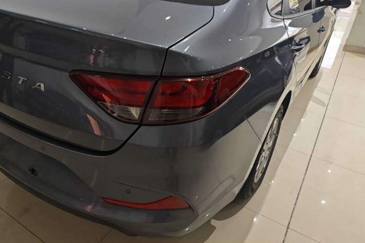 Used Hyundai Celesta 2018 1.6L Automatic GL Enjoyment Version China V Standard Exterior 6