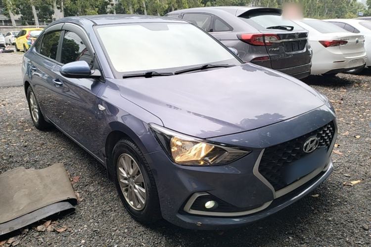 Used Hyundai Celesta 2018 1.6L Automatic GL Enjoyment Edition China VI compliant Front Right 45 Deg