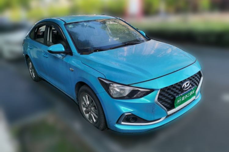 Used Hyundai Celesta 2018 1.6L Automatic GL Enjoyment Edition China VI compliant Front Right 45 Deg