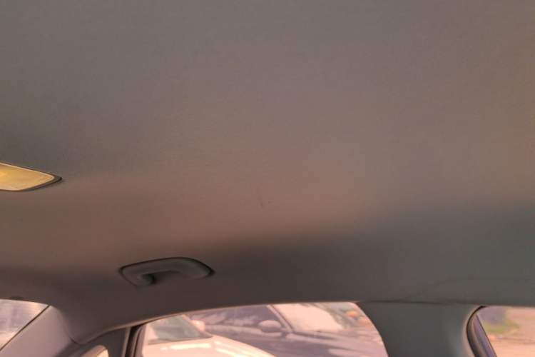 Used Hyundai Celesta 2018 1.6L Automatic GL Enjoyment Edition China VI compliant Headliner