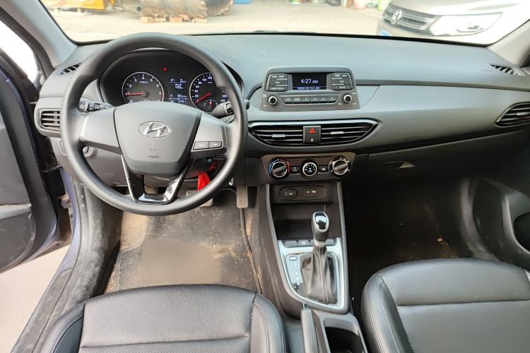 Used Hyundai Celesta 2018 1.6L Automatic GL Enjoyment Edition China VI compliant Interior 2