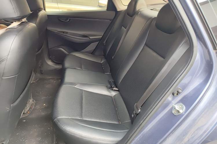 Used Hyundai Celesta 2018 1.6L Automatic GL Enjoyment Edition China VI compliant Interior 4