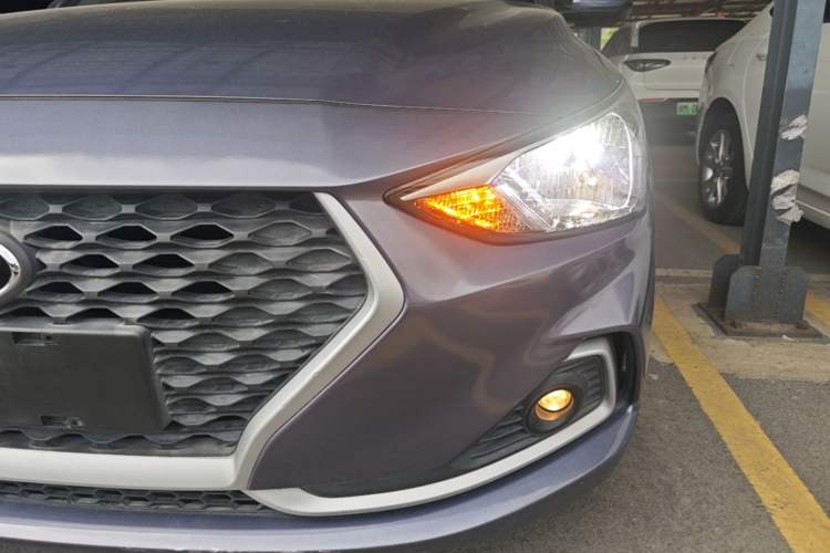 Used Hyundai Celesta 2018 1.6L Automatic GL Enjoyment Edition China VI compliant Left Front Headlight