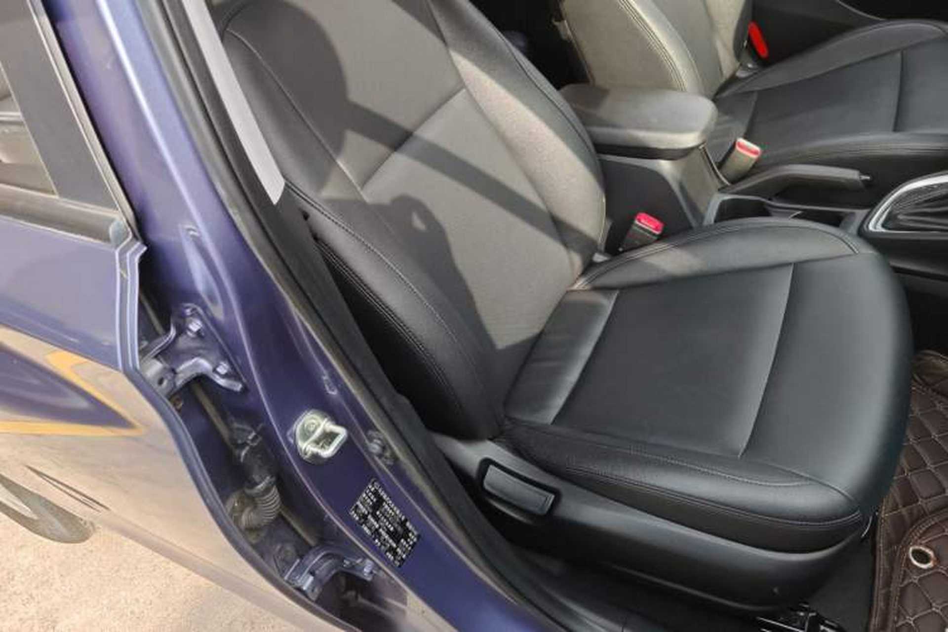 Used Hyundai Celesta 2018 1.6L Automatic GL Enjoyment Version China V Standard Right Front Seat