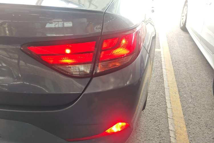 Used Hyundai Celesta 2018 1.6L Automatic GL Enjoyment Edition China VI compliant Right Rear Taillight