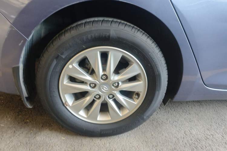Used Hyundai Celesta 2018 1.6L Automatic GL Enjoyment Edition China VI compliant Right Rear Wheel Hub