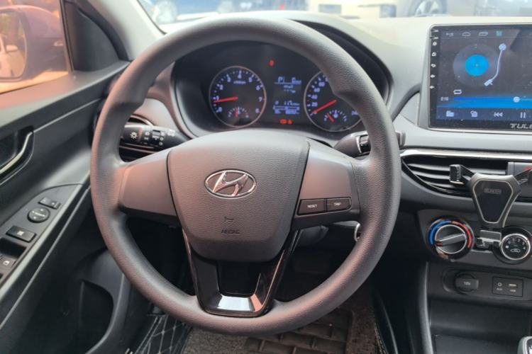 Used Hyundai Celesta 2018 1.6L Automatic GL Enjoyment Edition China VI compliant Steering Wheel