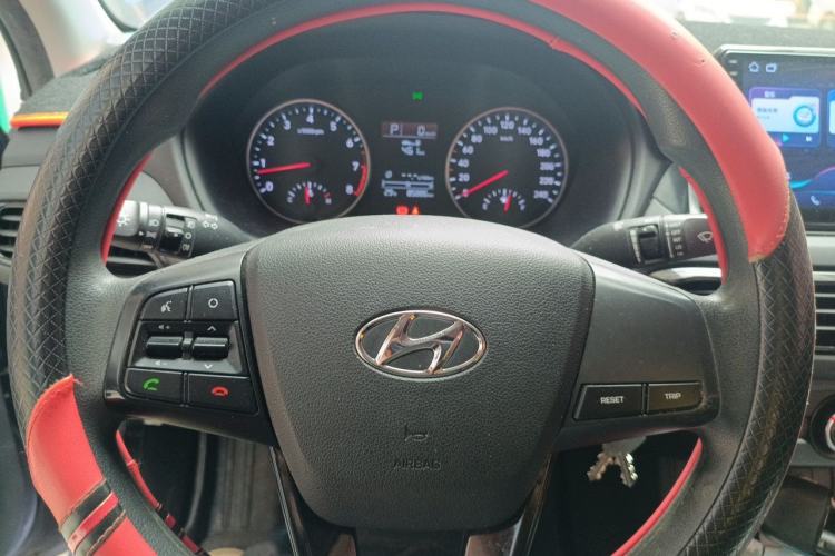 Used Hyundai Celesta 2018 1.6L Automatic GL Enjoyment Version China V Standard Steering Wheel