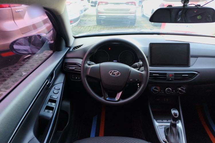 Used Hyundai Celesta 2018 1.6L Automatic GL Enjoyment Version China V Standard Steering Wheel