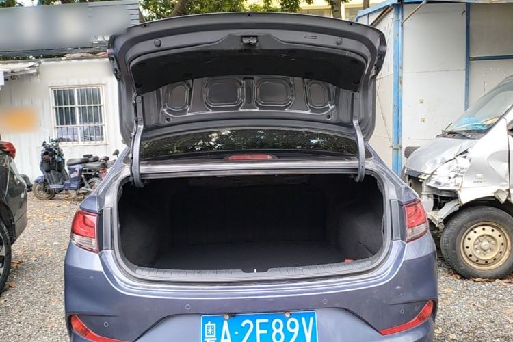Used Hyundai Celesta 2018 1.6L Automatic GL Enjoyment Edition China VI compliant Trunk