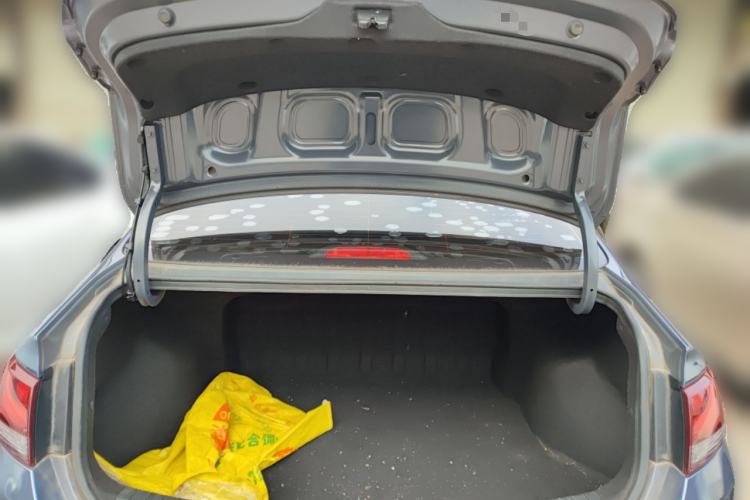 Used Hyundai Celesta 2018 1.6L Automatic GL Enjoyment Edition China VI compliant Trunk