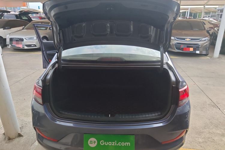 Used Hyundai Celesta 2018 1.6L Automatic GL Enjoyment Version China V Standard Trunk