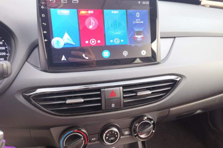 Used Hyundai Celesta 2018 1.6L Automatic GL Enjoyment Version China V Standard Audio And AC Panel