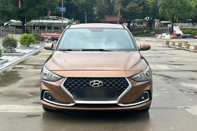 Used Hyundai Celesta 2018 1.6L Automatic GL Enjoyment Version China V Standard Exterior 1