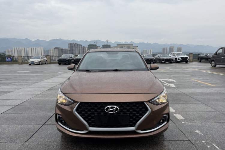 Used Hyundai Celesta 2018 1.6L Automatic GL Enjoyment Version China V Standard Exterior 1