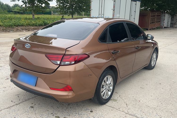 Used Hyundai Celesta 2018 1.6L Automatic GL Enjoyment Edition China VI compliant Exterior 3