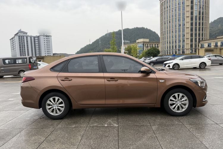 Used Hyundai Celesta 2018 1.6L Automatic GL Enjoyment Version China V Standard Exterior 3