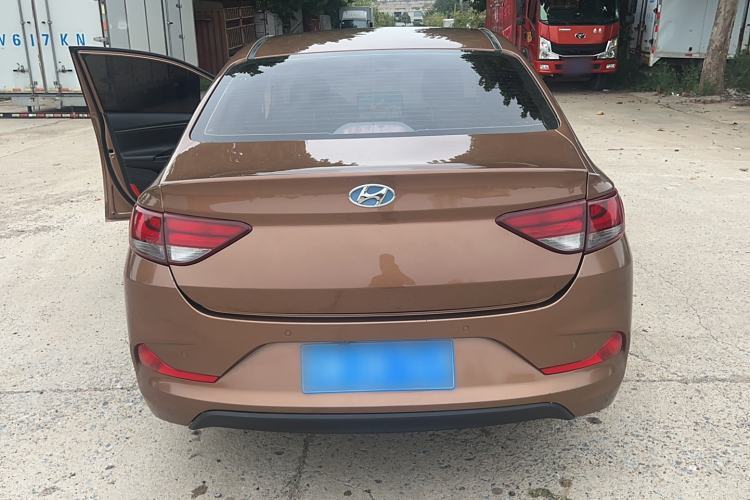 Used Hyundai Celesta 2018 1.6L Automatic GL Enjoyment Edition China VI compliant Exterior 4